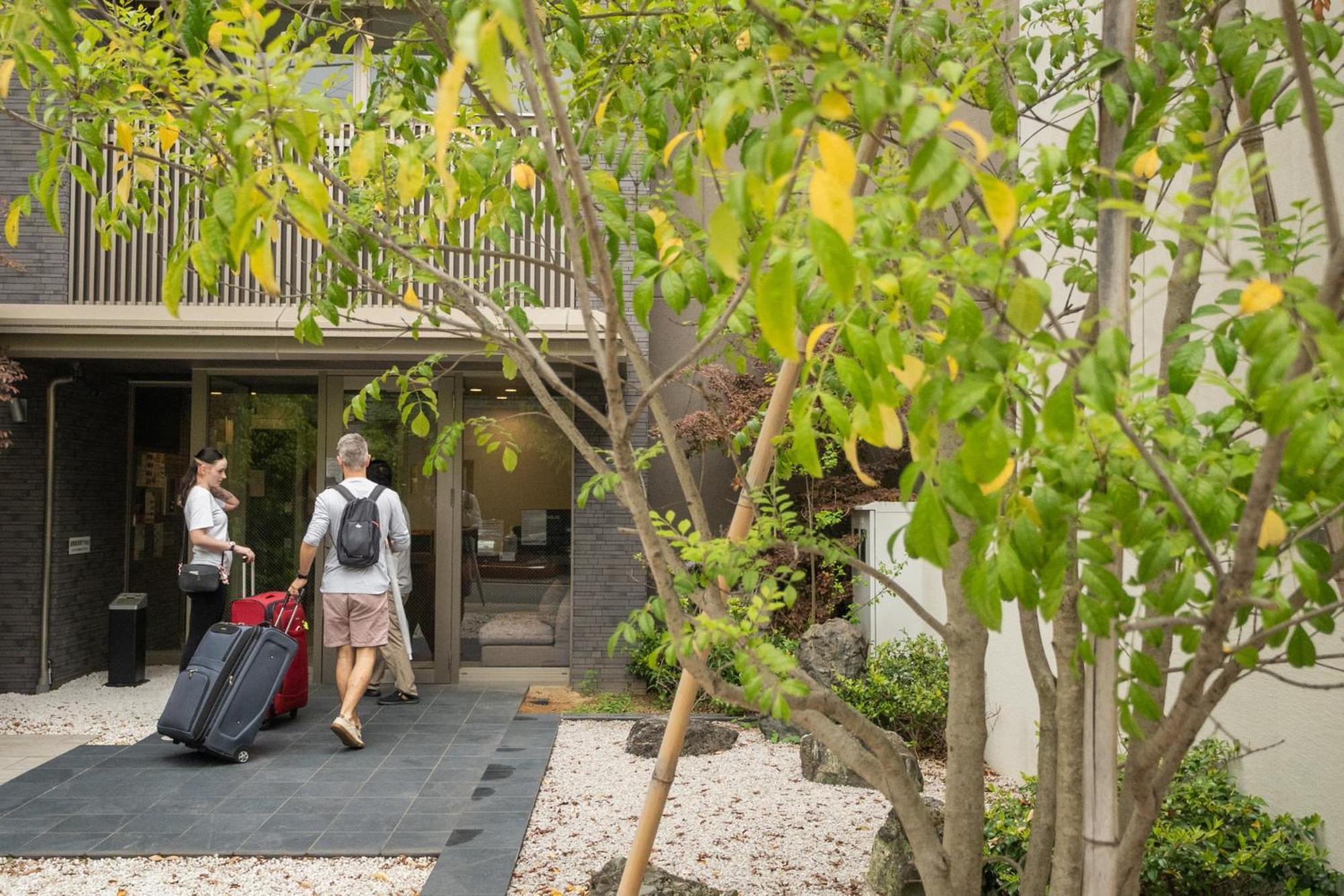 Home Inn Kujo Kawaramachi Kyoto Exteriör bild
