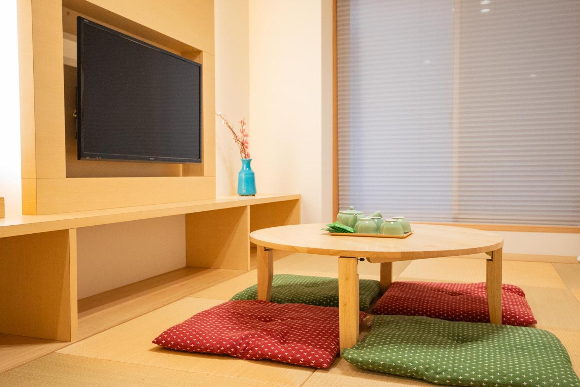 Home Inn Kujo Kawaramachi Kyoto Exteriör bild